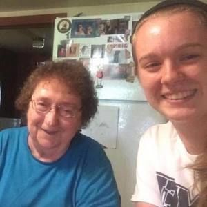 Meet your Posher, Carly